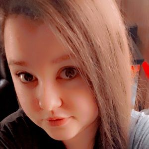 Meet your Posher, Desirae